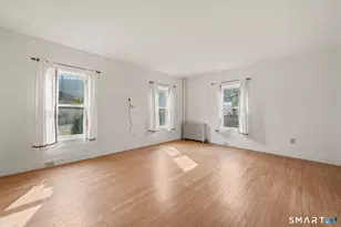 11 Conklin St, Salisbury, CT 06068 - Photo 4