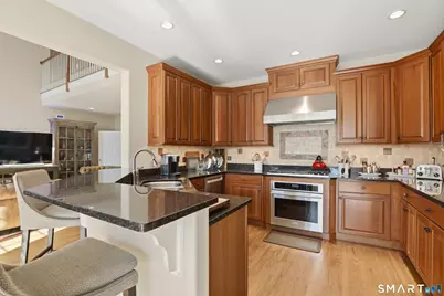 10 Briarwood Lane, Newtown, CT 06470 - Photo 4