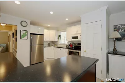 205 Winnepoge Drive, Fairfield, CT 06825 - Photo 14