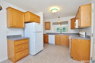 310 Kings Landing, Windsor, CT 06095 - Photo 14