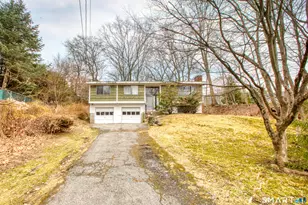 120 Florence Rd, Greenwich, CT 06878 - Photo 2