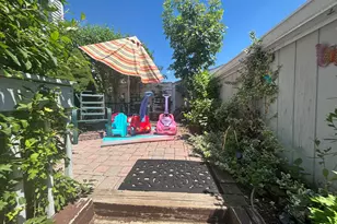 614 Longfellow Dr, Branford, CT 06405 - Photo 6