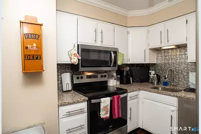 333 Vincellette Street #8, Bridgeport, CT 06606 - Photo 14