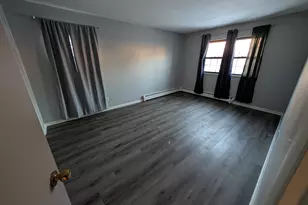 21 Enid St, Bridgeport, CT 06606 - Photo 6