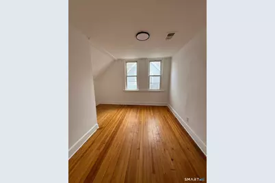 177 Read Street #3, Bridgeport, CT 06607 - Photo 6