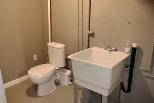 183 Amity St, Meriden, CT 06450 - Photo 40