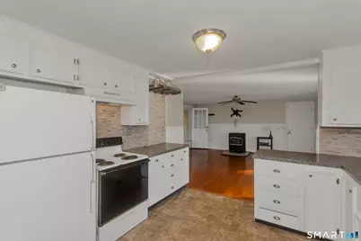 73 Laurel Street, Enfield, CT 06082 - Photo 10