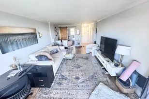 91 Strawberry Hill Ave, Stamford, CT 06902 - Photo 2