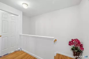 27 Parkwoods Dr, Norwich, CT 06360 - Photo 10