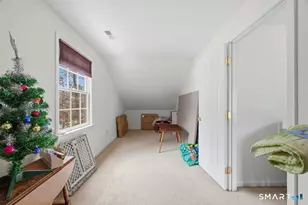 27 Parkwoods Dr, Norwich, CT 06360 - Photo 6