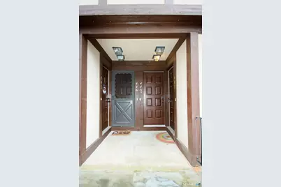 448 Swanson Crescent #448, Milford, CT 06461 - Photo 2