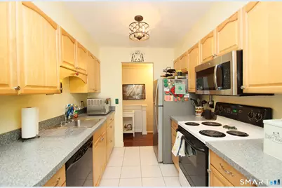 448 Swanson Crescent #448, Milford, CT 06461 - Photo 12