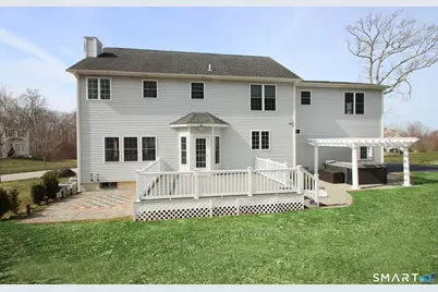 98 Arbor Crossing, East Lyme, CT 06333 - Photo 4