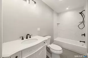 104 Eastfield Rd, Waterbury, CT 06708 - Photo 24