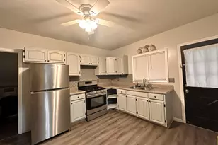 74 Mt Pleasant St, Derby, CT 06418 - Photo 4