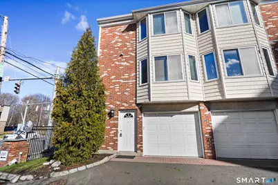 1611 Washington Boulevard #APT 1, Stamford, CT 06902 - Photo 1