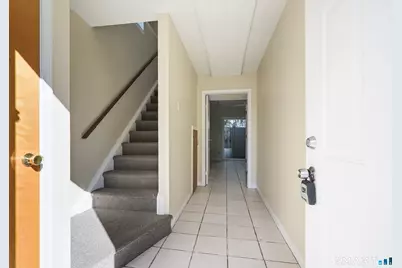1611 Washington Boulevard #APT 1, Stamford, CT 06902 - Photo 2