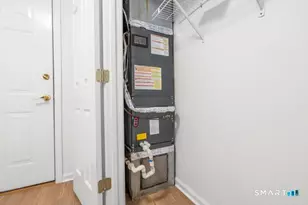 468 Main St, East Lyme, CT 06357 - Photo 12