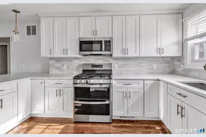245 Unquowa Road #2, Fairfield, CT 06824 - Photo 4