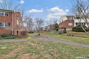 245 Unquowa Rd, Fairfield, CT 06824 - Photo 36