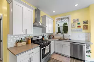 82 Main St, West Haven, CT 06516 - Photo 14