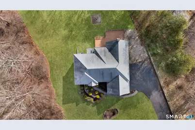 68 Charter Ridge Drive, Newtown, CT 06482 - Photo 2