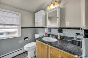 304 Huntington Rd, Stratford, CT 06614 - Photo 22