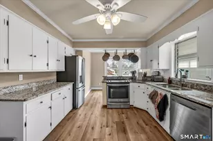 304 Huntington Rd, Stratford, CT 06614 - Photo 10
