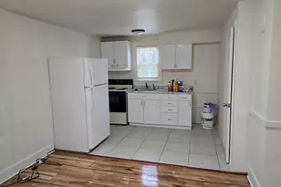 157 Eastern Ave, Waterbury, CT 06708 - Photo 2