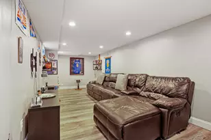 217 Macon Dr, Bridgeport, CT 06606 - Photo 22