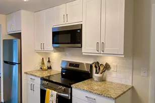 52 Lawton Rd, Manchester, CT 06042 - Photo 4