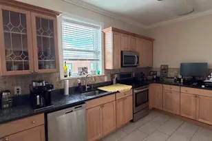 153 Bank St, New London, CT 06320 - Photo 2