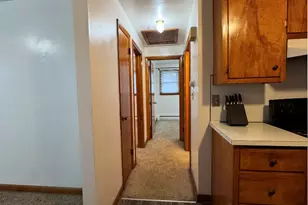 16 Grove St, New London, CT 06320 - Photo 6