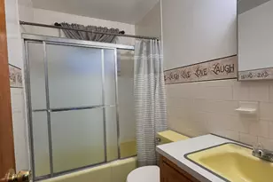 16 Grove St, New London, CT 06320 - Photo 8