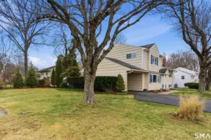 28 Ashford Rd, West Hartford, CT 06107 - Photo 4