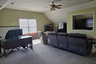 30 Commodore Hull Dr, Derby, CT 06418 - Photo 10