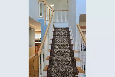 30 Commodore Hull Drive, Derby, CT 06418 - Photo 4