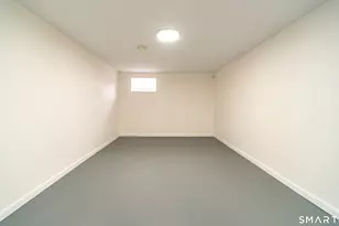 484 Reitter St W, Stratford, CT 06614 - Photo 30