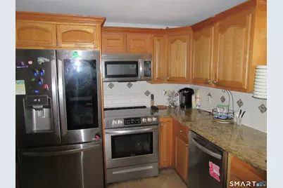 70 Edward Street, West Haven, CT 06516 - Photo 6