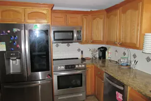 70 Edward St, West Haven, CT 06516 - Photo 6