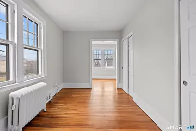 219-221 Jordan Lane, Wethersfield, CT 06109 - Photo 6