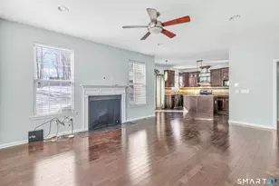 9 Fox Run Ln, Seymour, CT 06483 - Photo 10