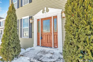 9 Fox Run Ln, Seymour, CT 06483 - Photo 2