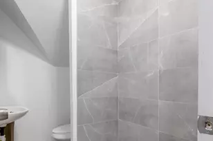 63 W Liberty St, Waterbury, CT 06706 - Photo 16