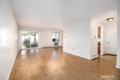 136 Deer Hill Avenue #B12, Danbury, CT 06810 - Photo 4