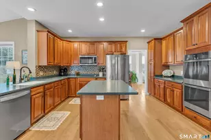 1 Haywagon Dr, Old Lyme, CT 06371 - Photo 12