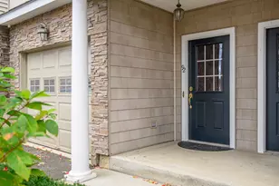 92 Woodcrest Ln, Danbury, CT 06810 - Photo 2