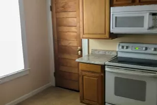 9 Pierpont St, Waterbury, CT 06708 - Photo 26