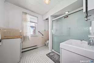 33 W View St, Waterbury, CT 06706 - Photo 18