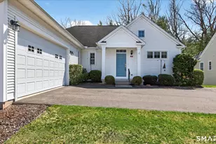 47 Ashton Cir, Simsbury, CT 06070 - Photo 2